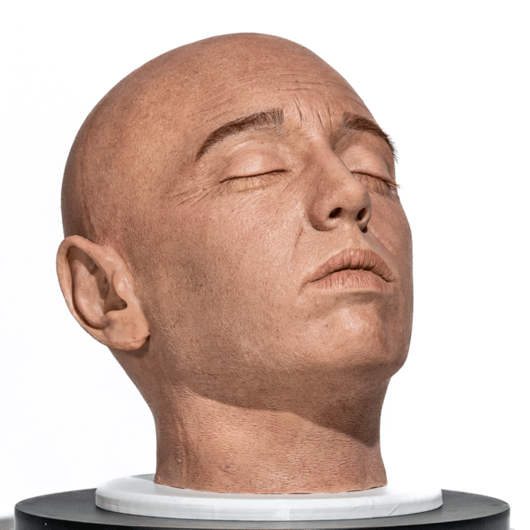 simulador-cabeza-completa-para-practicas-medicas-realmedsimulators-derecha